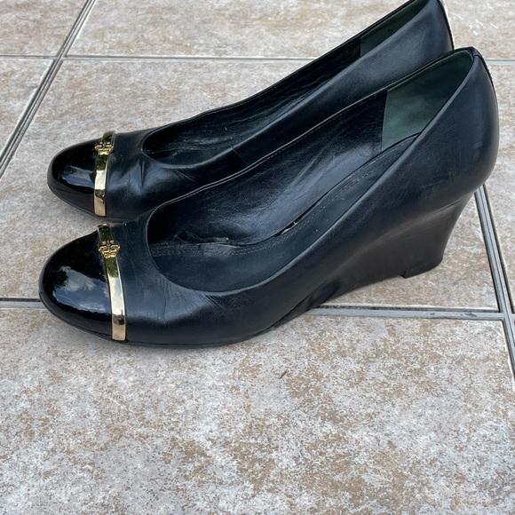 Tory Burch
Black Pacey Cap Toe - Picture 3 of 15
